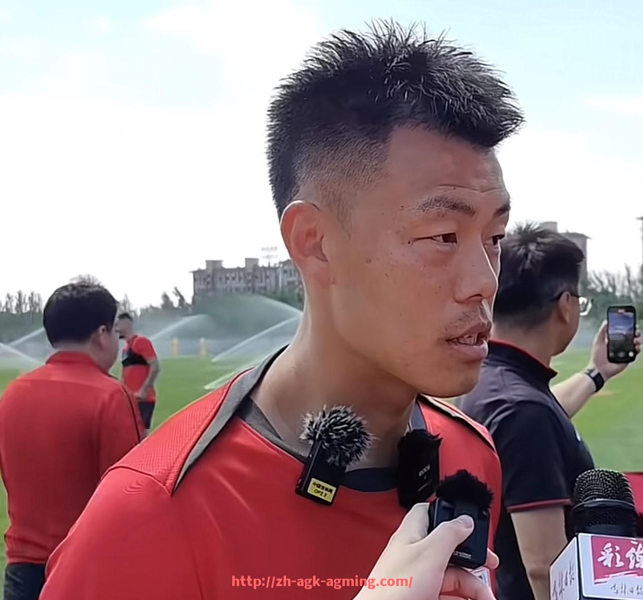 AG娱乐登录-法甲最佳防守阵容分析及球员技术特点评选