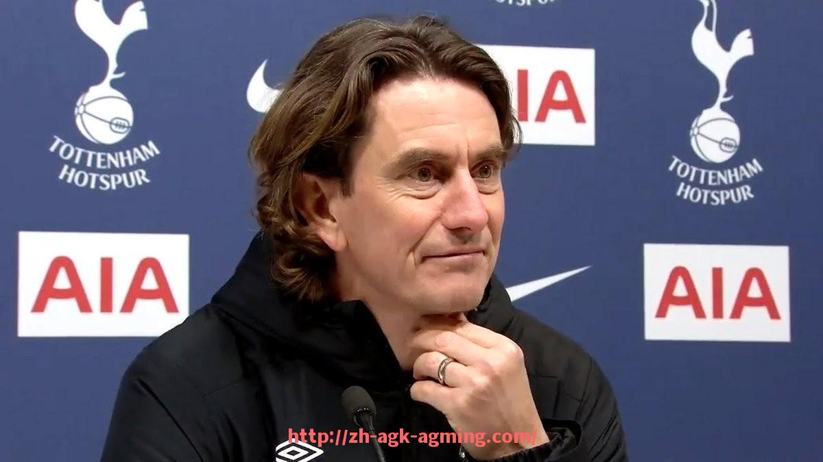 AG娱乐登录-法甲球员关键战役表现回顾：挺身而出的瞬间